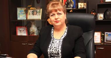 Stire din Politică-Administrație : "Sper ca noul Centru de Prevenire a Abandonului să funcționeze din luna martie"