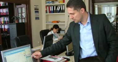 Stire din Economie : Banii "adevărați" de pe piața de capital