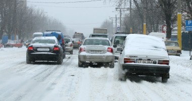 Stire din Eveniment : Recomandări ale Poliției pentru un trafic în siguranță pe timp de iarnă