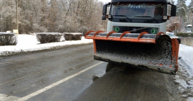 Stire din Eveniment : Iarna și-a reintrat în drepturi.  Cum au acționat autoritățile în județ