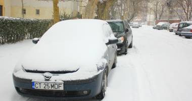 Stire din Social : Iarna și-a intrat în drepturi. Circulație infernală și nervi întinși la maxim, în Constanța