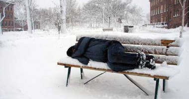 Stire din Social : Ministerul Sănătății: Patru persoane au murit în ultimele 24 de ore din cauza gerului