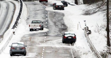 Stire din Eveniment : Pe ce drumuri se circulă cu greutate