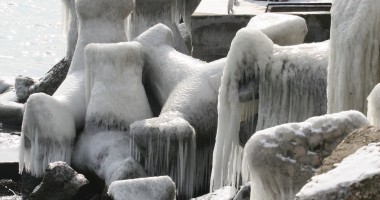 Galerie FOTO / La malul Mării Negre, iarna nu-i ca ... iarna! - 2