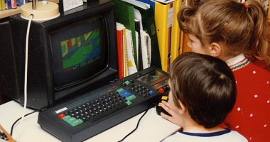 Iată câte gospodării din România au un calculator
