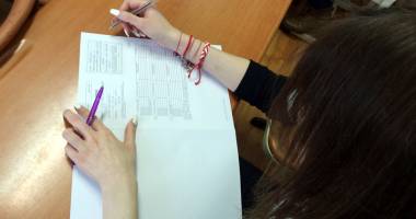 Stire din Cultură-Educație : Bacalaureat 2015. Cum au decurs "ostilitățile" la limba maternă