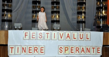 Stire din Cultură-Educație : Ce vedete sunt în juriul Festivalului "Tinere Speranțe"