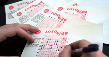 Stire din Social : Iată câți bani puteți să câștigați la Loto 6 din 49 și Joker