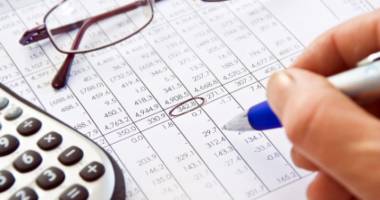Stire din Economie : Iată dovada că taxele  și impozitele mai pot fi reduse: execuția bugetară din 2015
