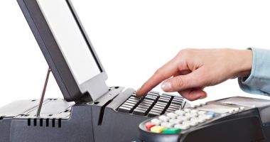Stire din Economie : Iată până când trebuie să vă dotați cu noile case de marcat