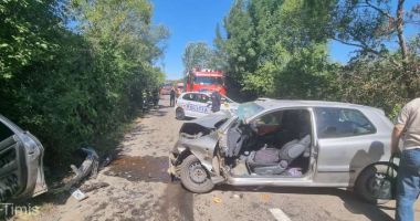 Stire din Eveniment : Accident rutier, pe un drum comunal, soldat cu decesul şoferiţei care l-a provocat
