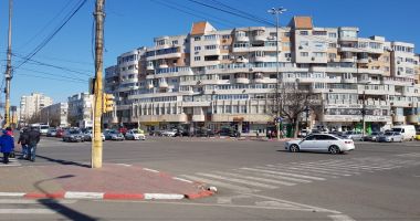 Stire din Eveniment : Aer toxic în zonele ICIL și Gară din Constanța. "Nu mai putem deschide ferestrele"