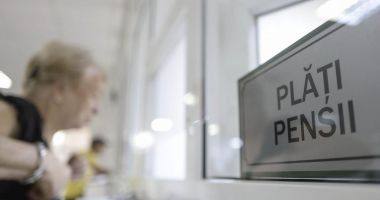 Stire din Actualitate : Cine sunt pensionarii care primesc bani în plus în decembrie