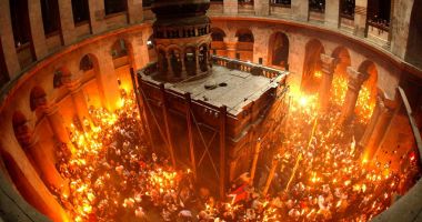 Stire din Social : Sfânta Lumină va fi adusă de la Ierusalim în această seară