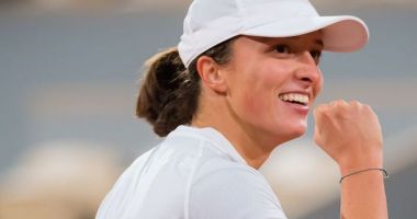 Stire din Sport : Iga Swiatek şi Sofia Kenin se luptă pentru trofeu la Roland Garros