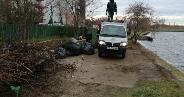 Stire din Social : Parcul Tăbăcărie, transformat tot mai des în coş de gunoi