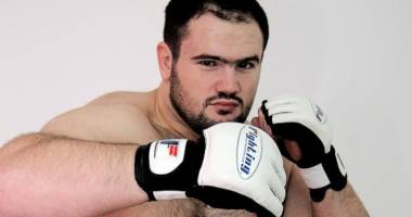 Stire din Eveniment : Luptător MMA din România, condamnat la patru ani de închisoare cu executare