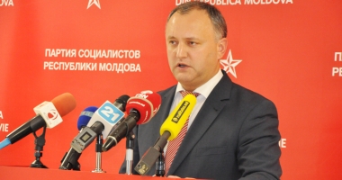 Stire din Actualitate : Igor Dodon, inițiativă legislativă pentru scoaterea partidelor unioniste în afara legii