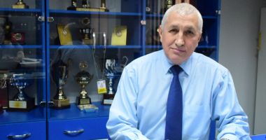 Stire din Sport : La Mulţi Ani, Ilie Floroiu!