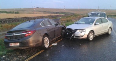GRAV ACCIDENT RUTIER în apropiere de Mihai Viteazu. OPT VICTIME și TREI MAȘINI IMPLICATE! Galerie foto - 2