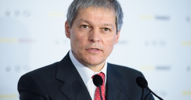 Stire din Politică-Administrație : Dacian Cioloș: "Un spectacol iresponsabil, trist și dureros pentru România"