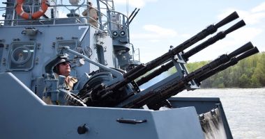 GALERIE FOTO / Exerciții militare pe Dunăre. Navele Flotilei Fluviale au exersat contracararea incursiunilor unor nave fluviale și a forțelor inamice - 4