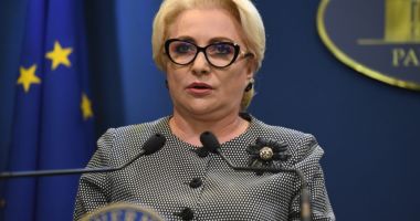 Stire din Eveniment : Dăncilă: "Fac încă o dată apel către Iohannis să lase deoparte jocurile politice"