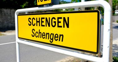 Nicolae Ciucă şi Bogdan Aurescu salută decizia Suediei de a susţine aderarea României la Schengen