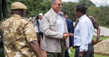 Stire din Politică-Administrație : Preşedintele Klaus Iohannis a fost primit de omologul său din Tanzania