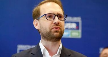Stire din Politică-Administrație : Ce spune Dominic Fritz despre o eventuală excludere a Elenei Lasconi din USR