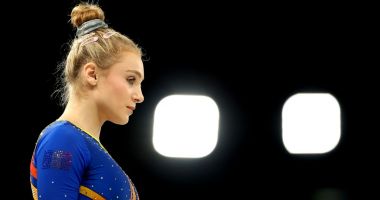 Stire din Sport : Sabrina Voinea, locul 5 în finala de la sol de la Jocurile Olimpice. Controverse legate de arbitraj