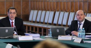 Stire din Politică-Administrație : Ponta și Chițoiu, discuții cu cei din conducerea BNR despre ÎNJUMĂTĂȚIREA RATELOR