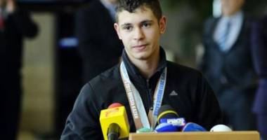 Stire din Sport : Haltere: Florin Croitoru, o medalie de argint și una de bronz la Europenele de la Tbilisi