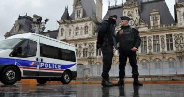 Stire din Actualitate : Rețea de trafic cu prostituate românce, destructurată în Franța. Șeful rețelei se ocupa dintr-o închisoare din România