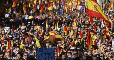 Stire din Actualitate : Un milion de persoane au manifestat la Barcelona pentru unitatea Spaniei