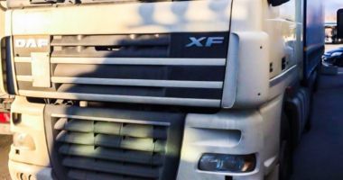 O angajată a Poliției de Frontieră, strivită de un TIR