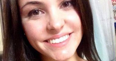 Stire din Eveniment : O studentă a murit într-un concurs de mâncat clătite. Universitatea, dată în judecată