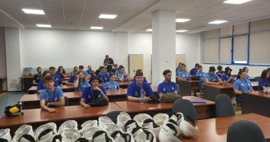 FOTO. Elevi din toată țara au vizitat Șantierul Naval Constanța și au învăţat cum se lucrează pe o navă - 5
