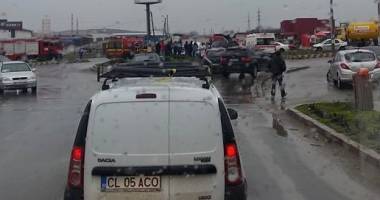 ACCIDENT RUTIER GRAV la ieșire din Lumina. Patru mașini implicate - 2
