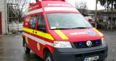 Stire din Eveniment : Moarte fulgerătoare la volan. Un șofer a făcut infarct și a provocat un accident în trafic