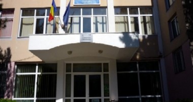 Stire din Cultură-Educație : Zilele Porților Deschise la Liceul "Călinescu"