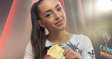 Stire din Sport : Imbatabilă la Cupa Mondială. Larisa Iordache, aur în finala de la bârnă
