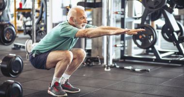 Îmbătrânirea musculară accelerează după vârsta de 60 de ani