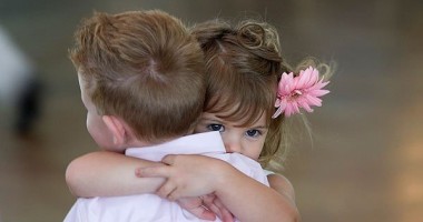 Stire din Sănătate : Îmbrățișările, dușmanul stresului