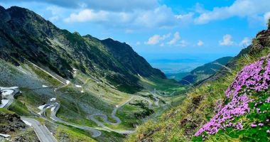 Stire din Social : Veste bună pentru împătimiții de drumeții. Se redeschide Transfăgărășanul
