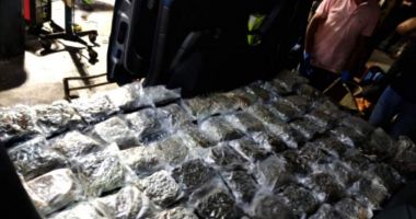 Doi frați români, prinși cu 31 kilograme de droguri pe un feribot în Malta
