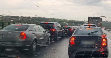 Stire din Eveniment : Șoferi, atenție! Plouă torențial pe Autostrada A2 București-Constanța și pe tot tronsonul Autostrăzii A4 Ovidiu-Agigea