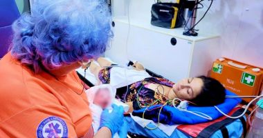 Stire din Eveniment : Dosare penale în cazul femeii care a născut pe trotuar la Urziceni