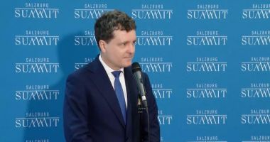 Stire din Politică-Administrație : Nicușor Dan a promulgat creșterea TVA. "Pachetul doi va fi asumat în Parlament"