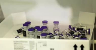 Stire din Eveniment : A început procesul în care Pfizer cere despăgubiri uriașe României
